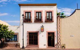 Cinco de Mayo Hotel